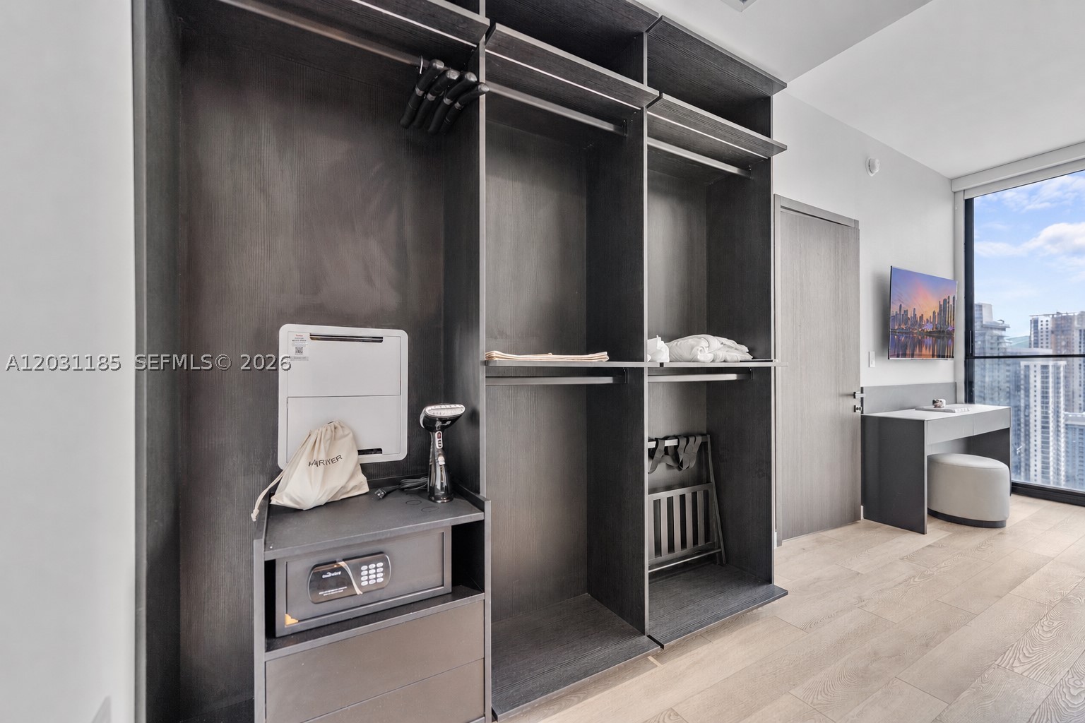 MIAMI NORTH - Residential