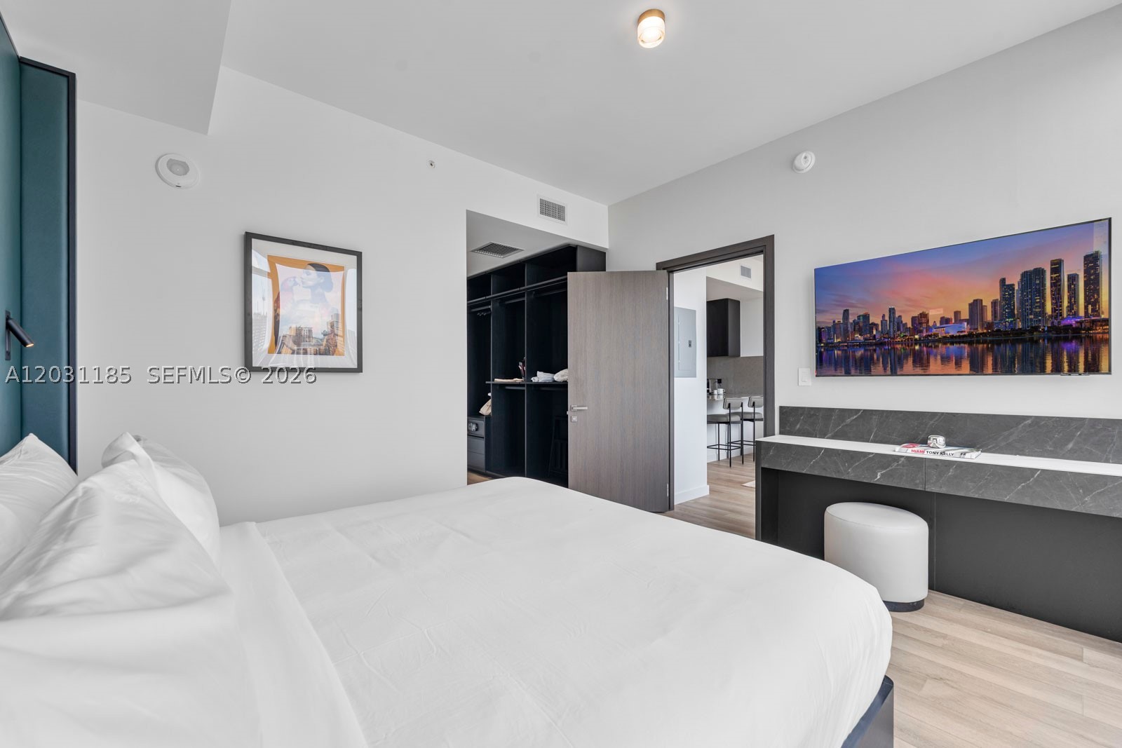 MIAMI NORTH - Residential