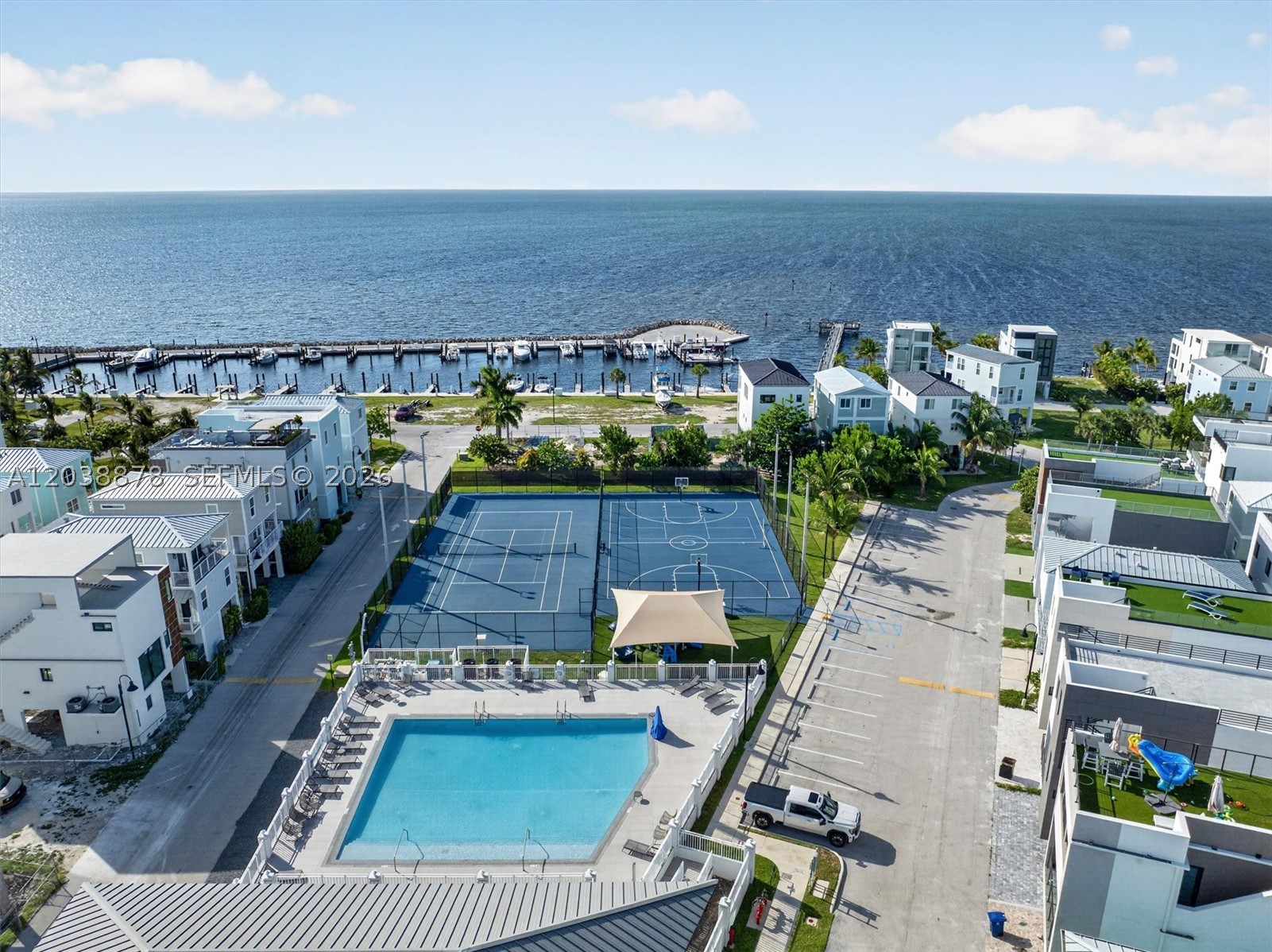 KEY LARGO OCEAN RESORT - Land