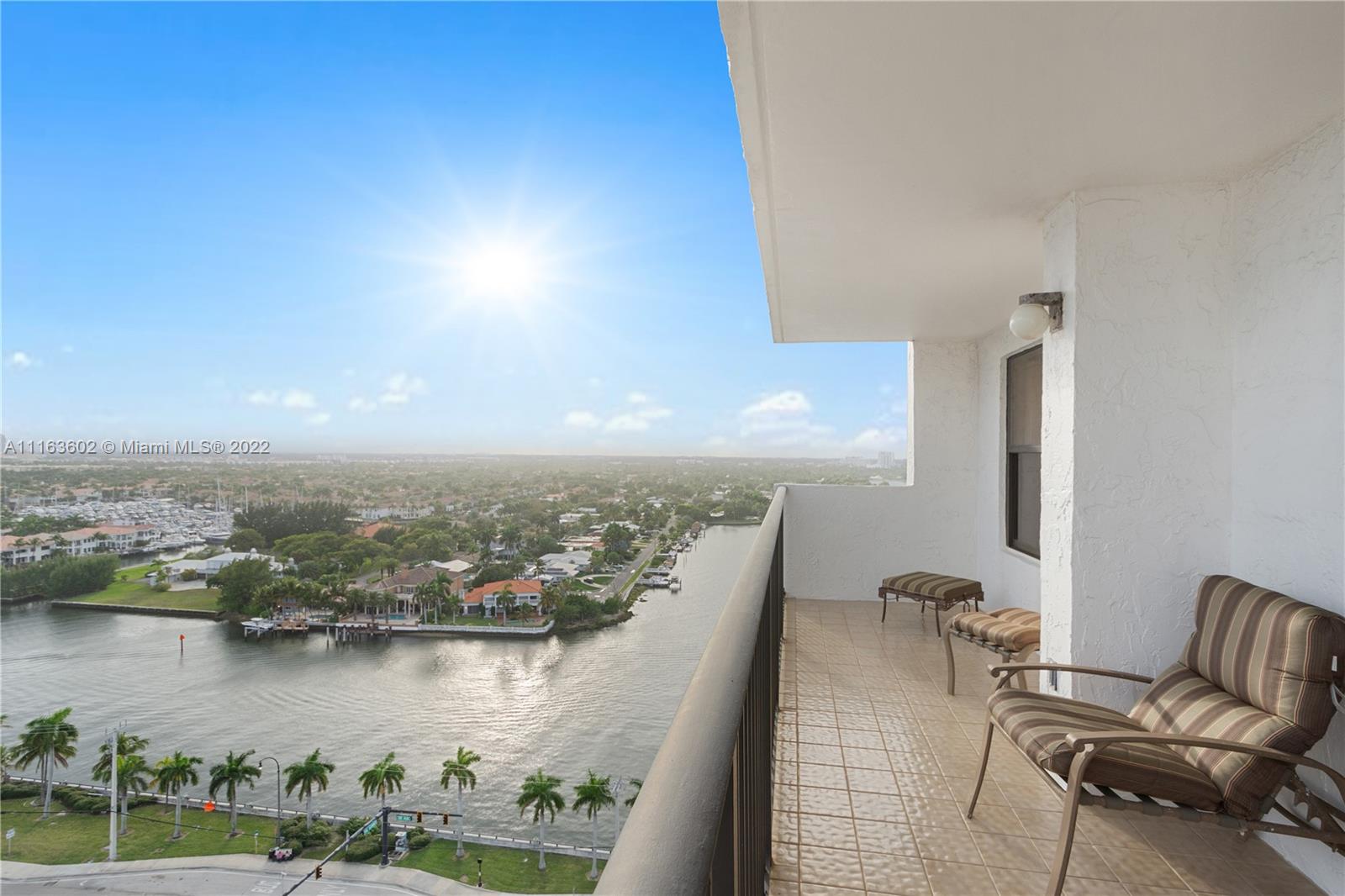 SUMMIT CONDO - Residential