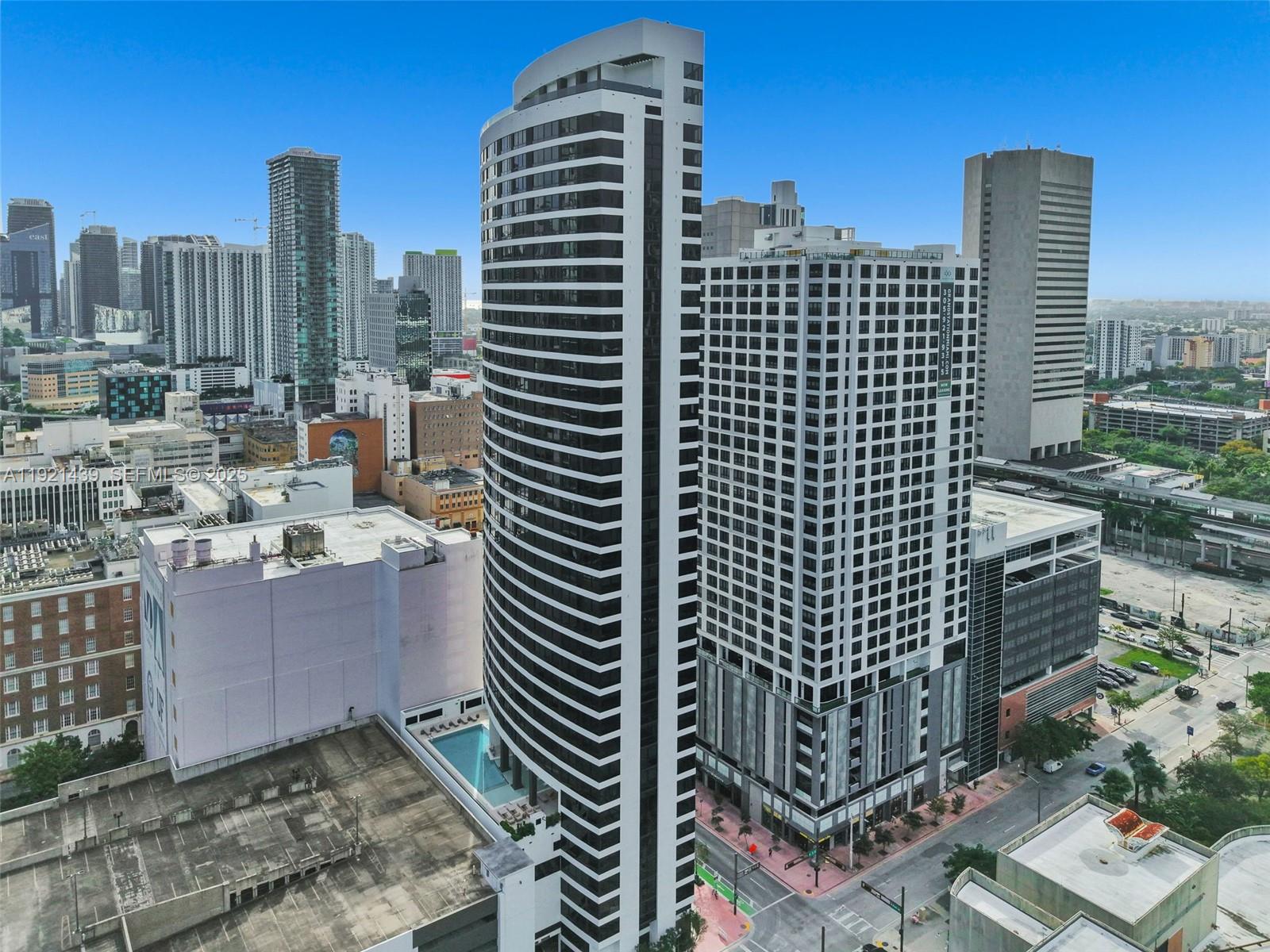 MIAMI NORTH - Residential