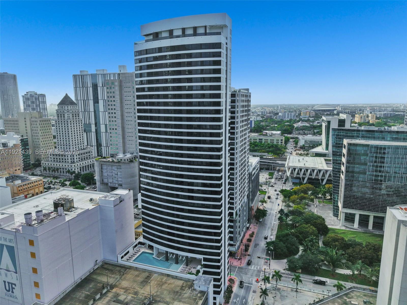 MIAMI NORTH - Residential