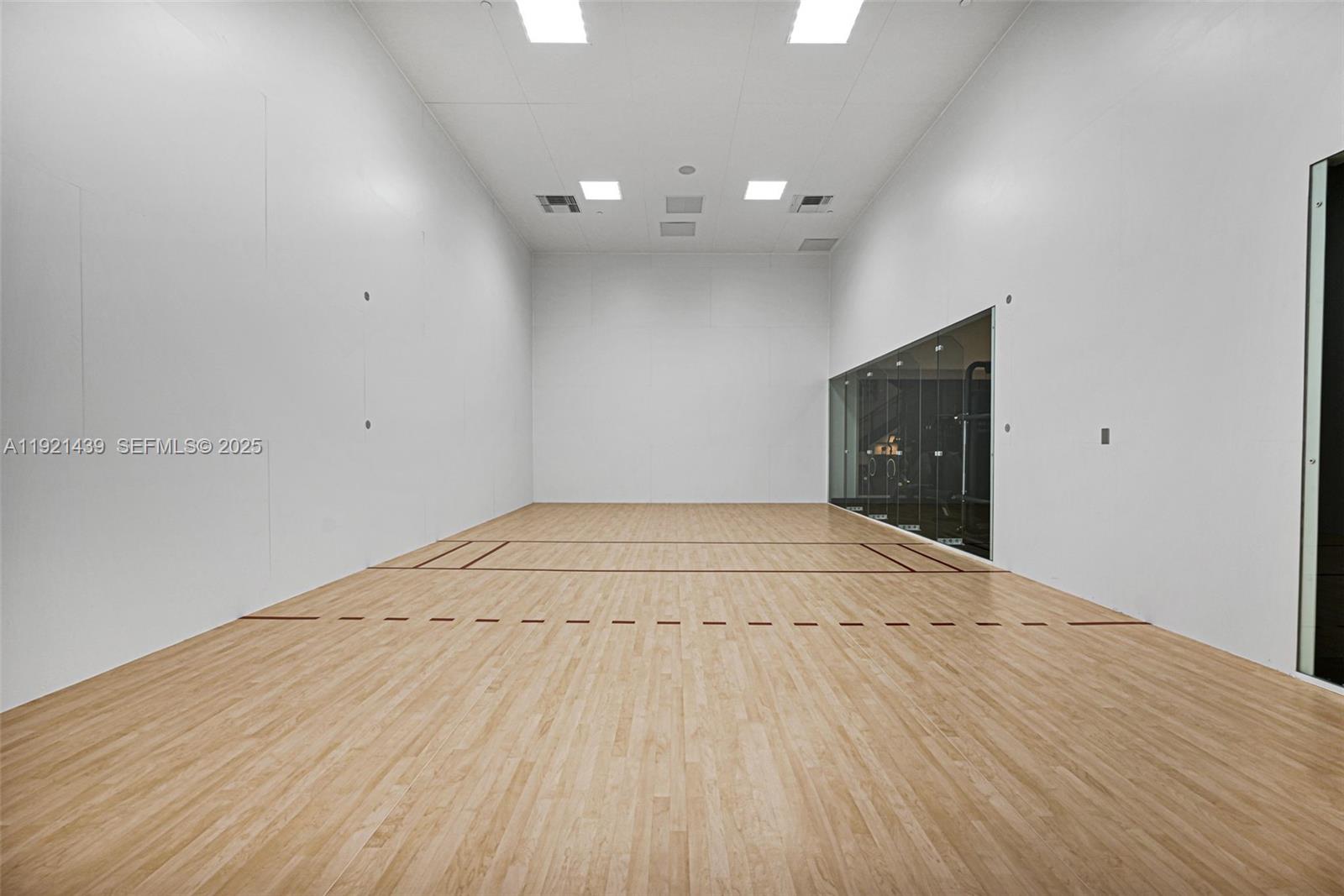 MIAMI NORTH - Residential