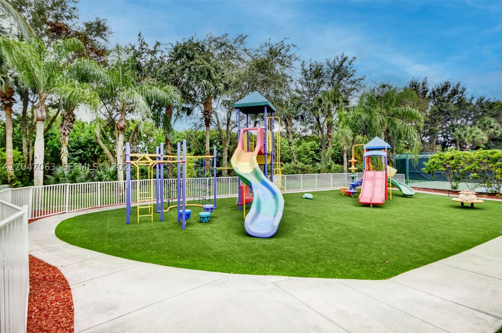 MIZNER POINTE OF BOCA VIA - Residential