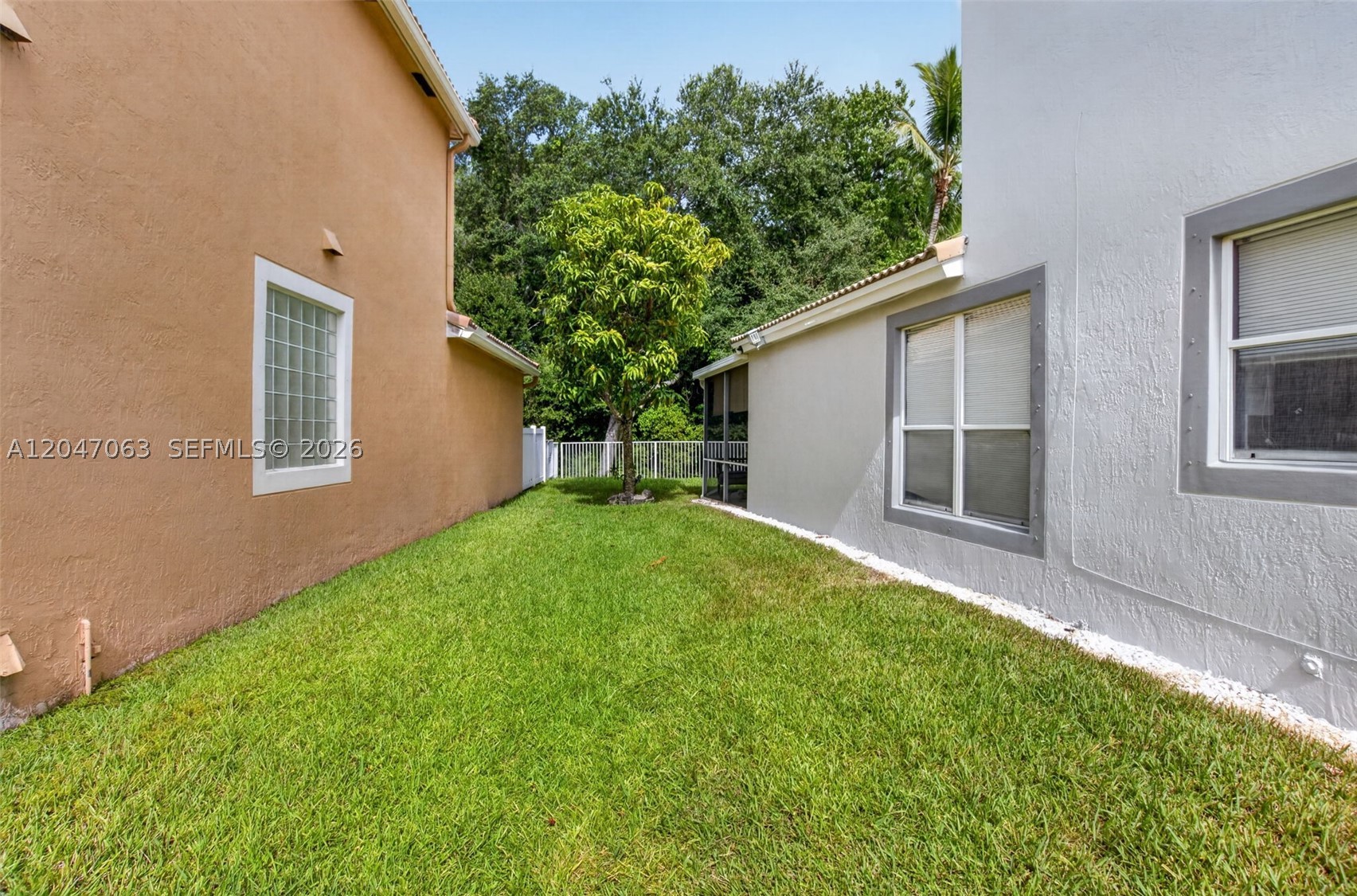 MIZNER POINTE OF BOCA VIA - Residential
