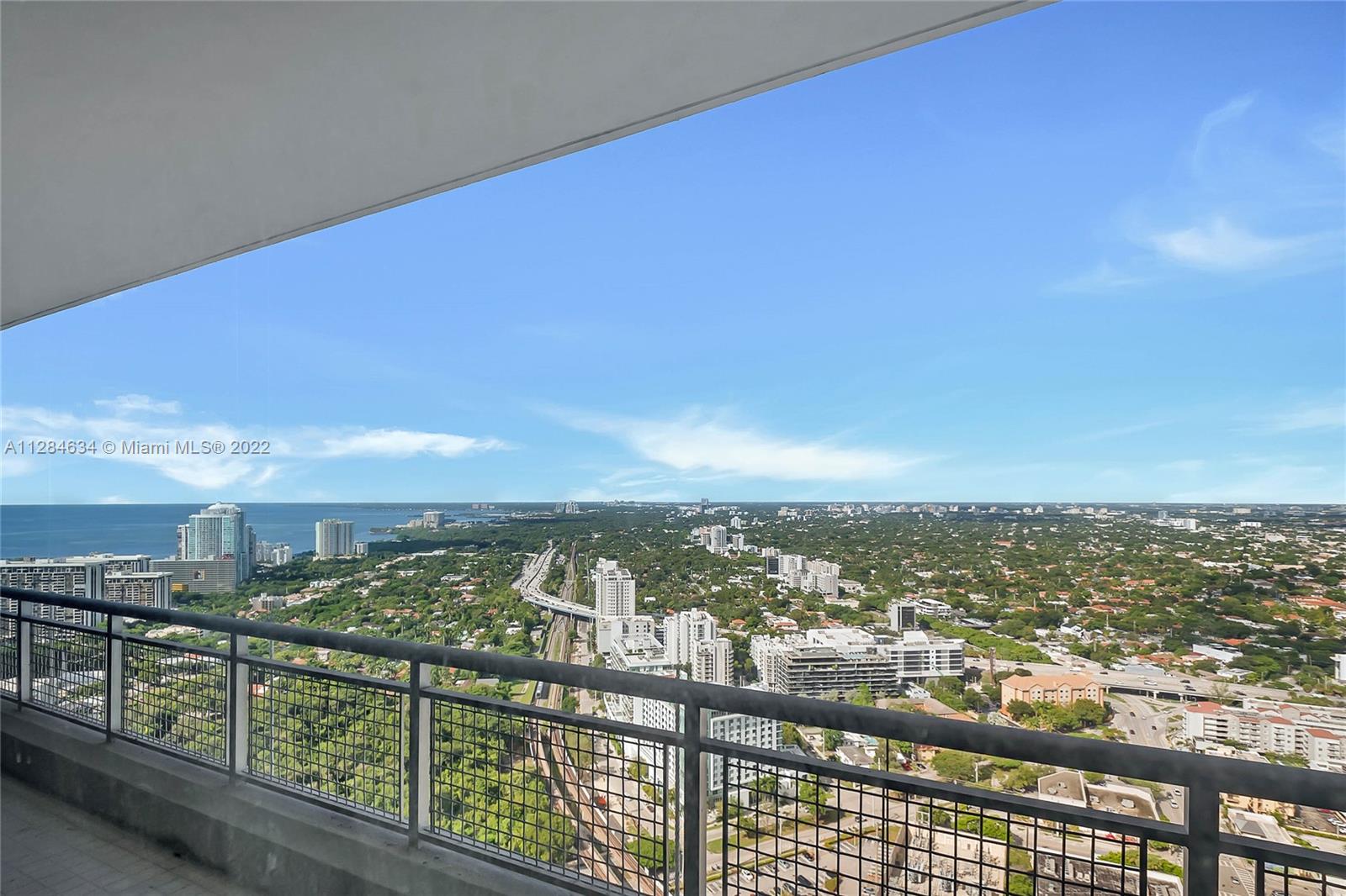 INFINITY AT BRICKELL COND - Residential