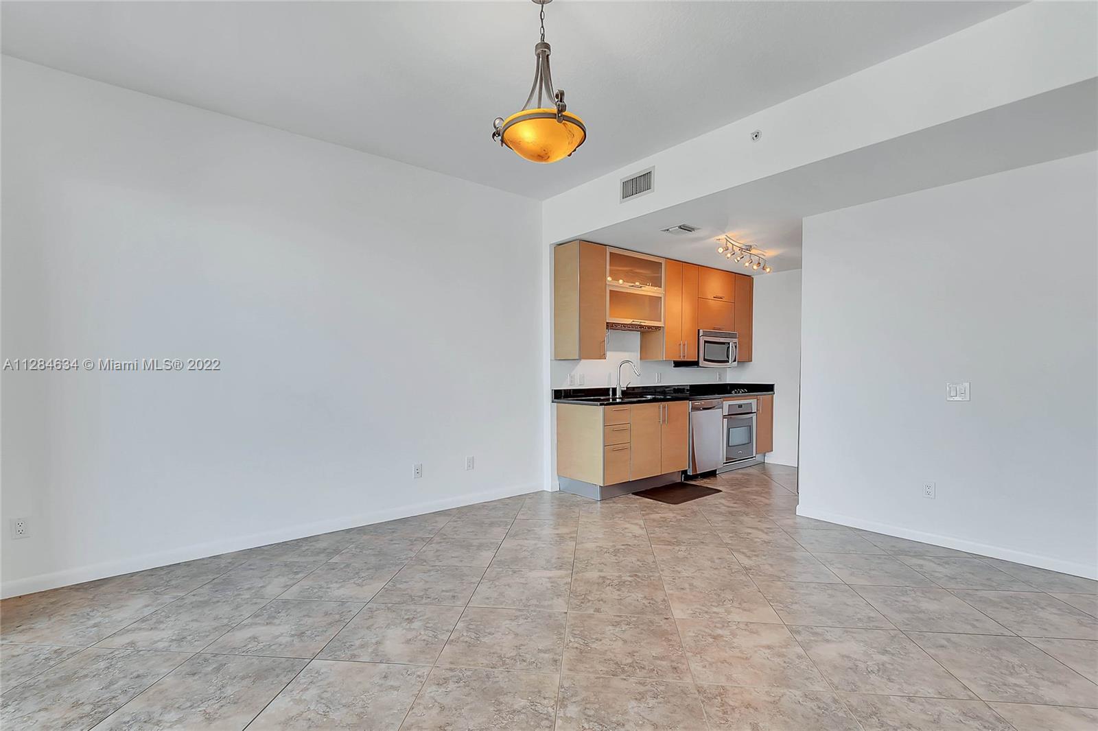 INFINITY AT BRICKELL COND - Residential
