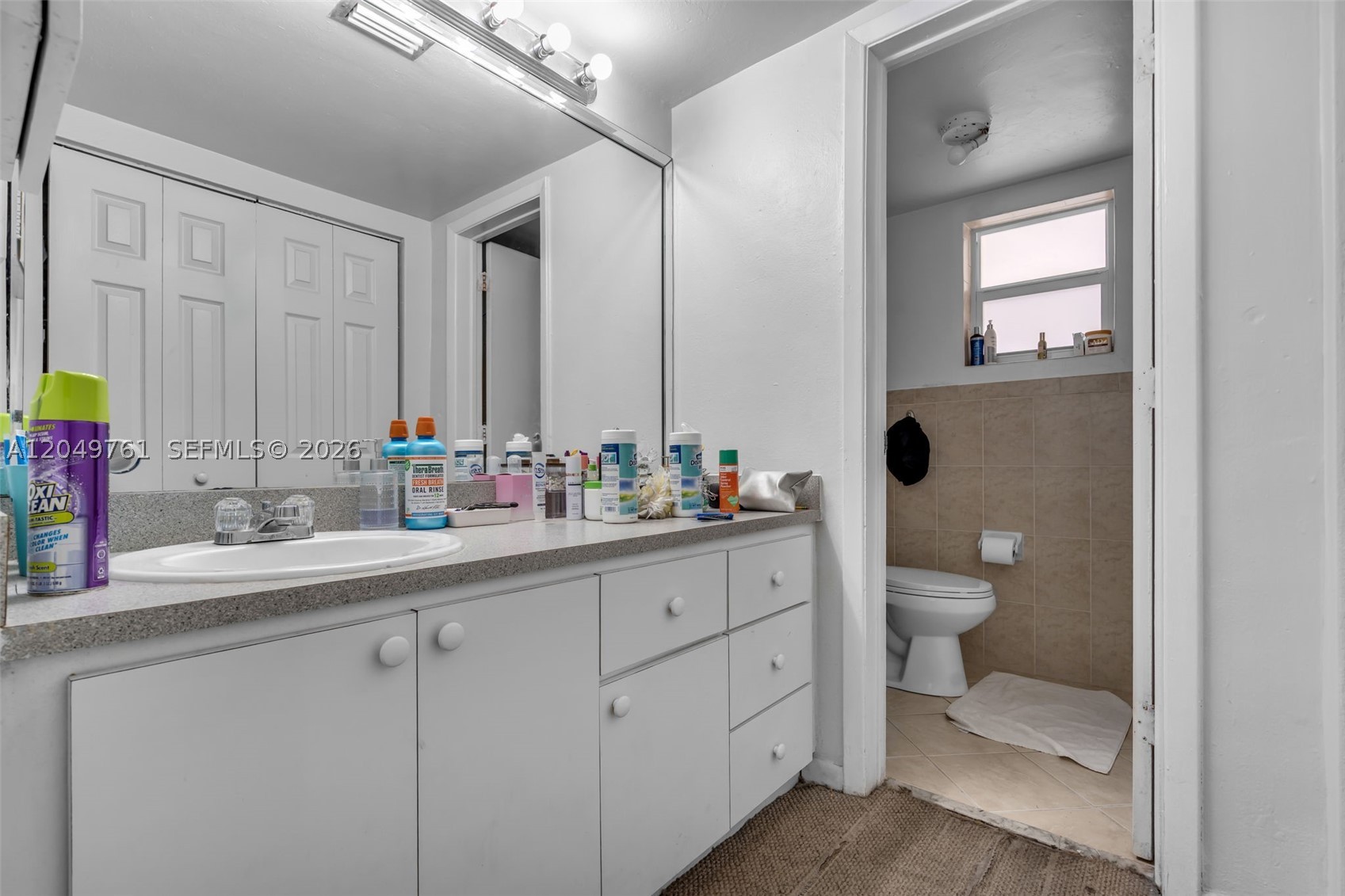 VILLAS OF MIAMI LAKES CON - Residential