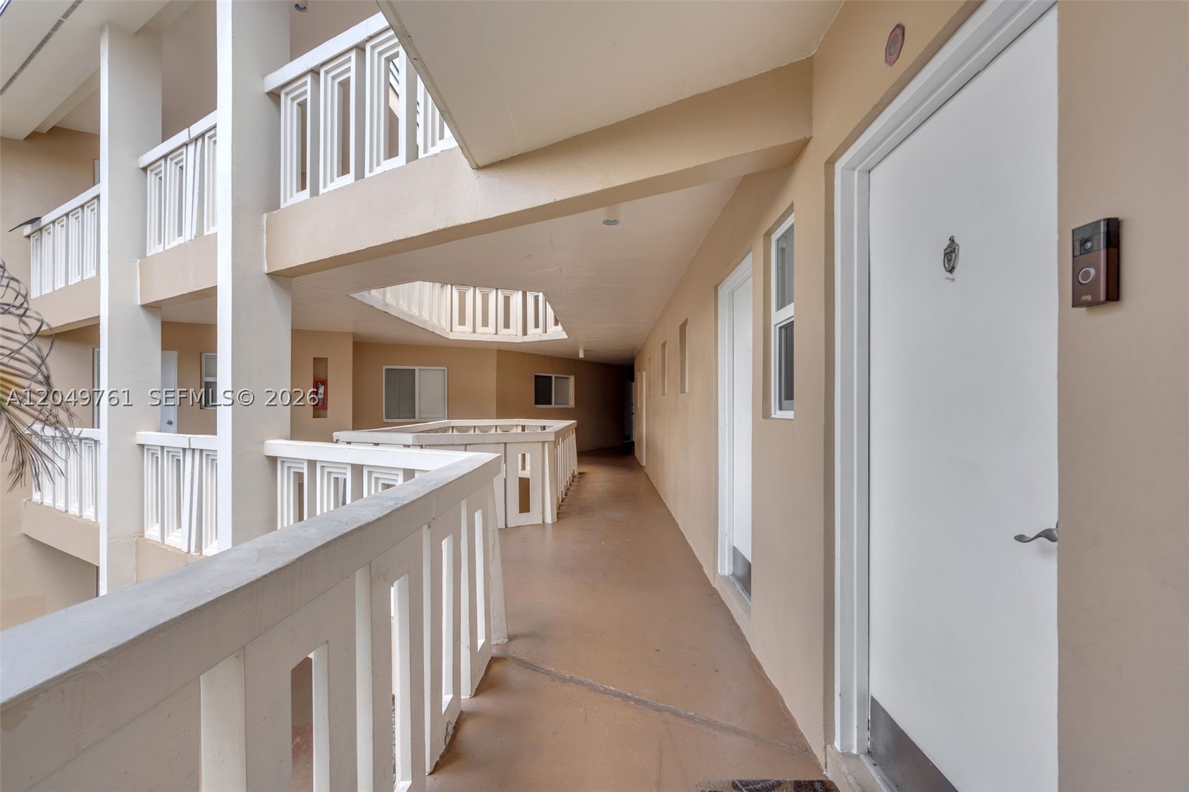 VILLAS OF MIAMI LAKES CON - Residential