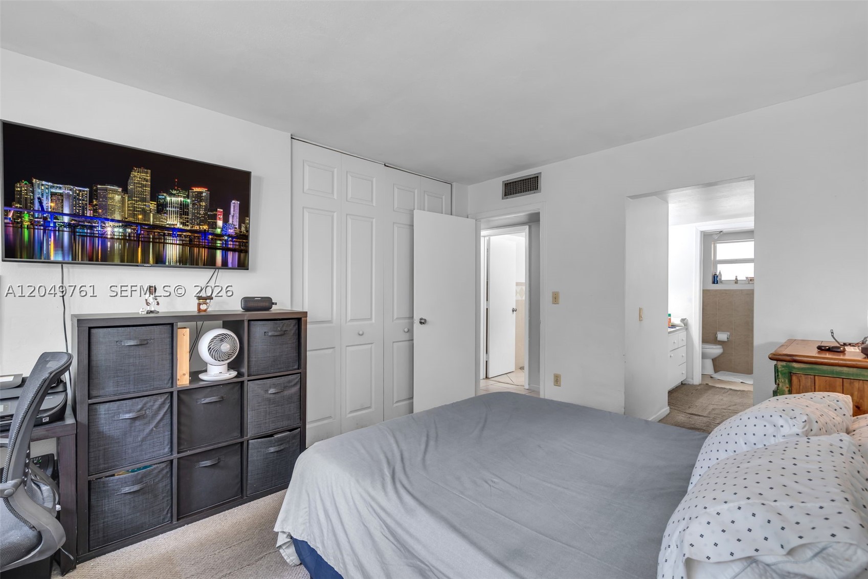 VILLAS OF MIAMI LAKES CON - Residential