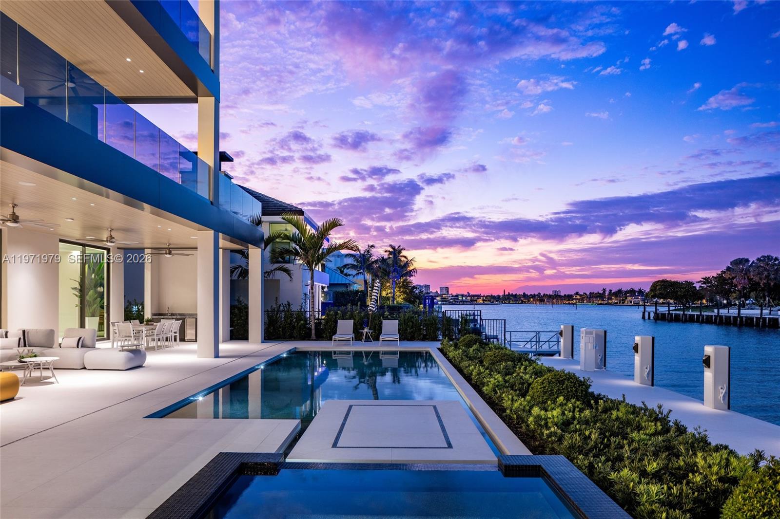 ISLA BAHIA - Residential