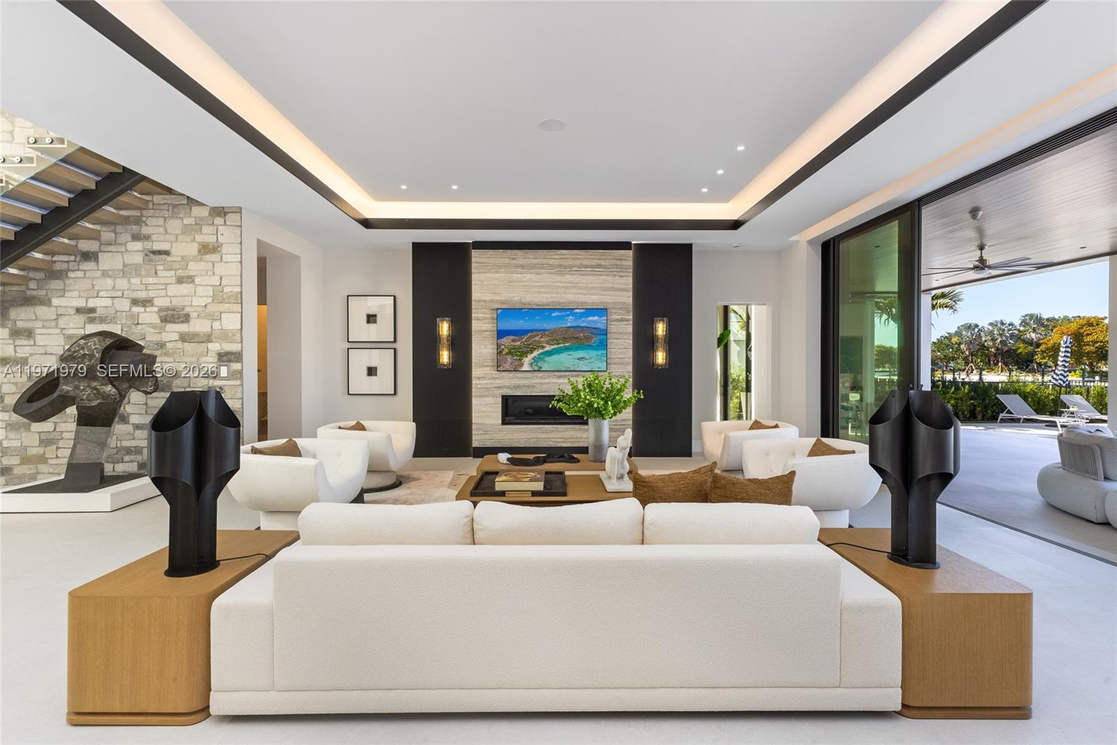 ISLA BAHIA - Residential