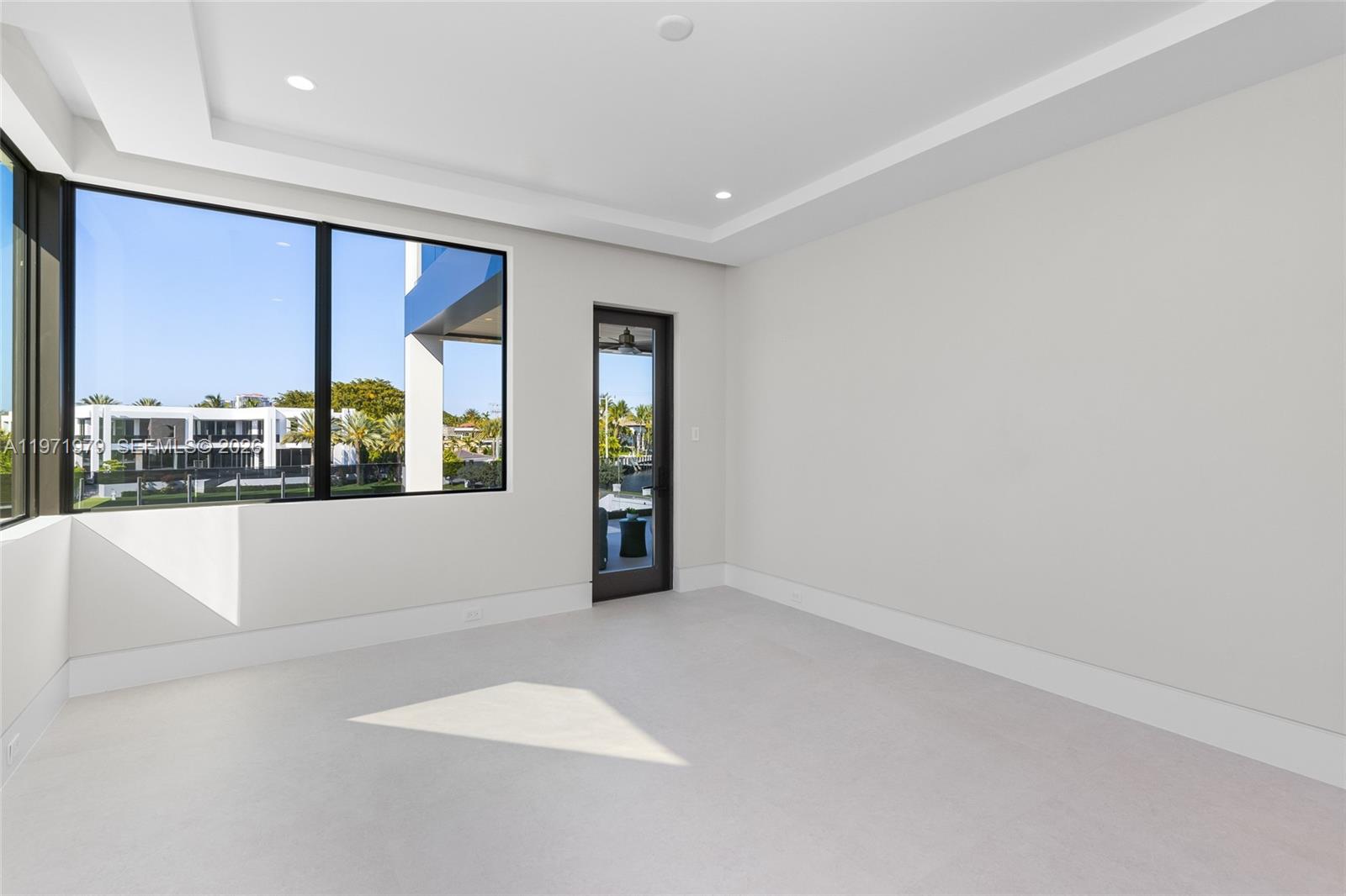 ISLA BAHIA - Residential