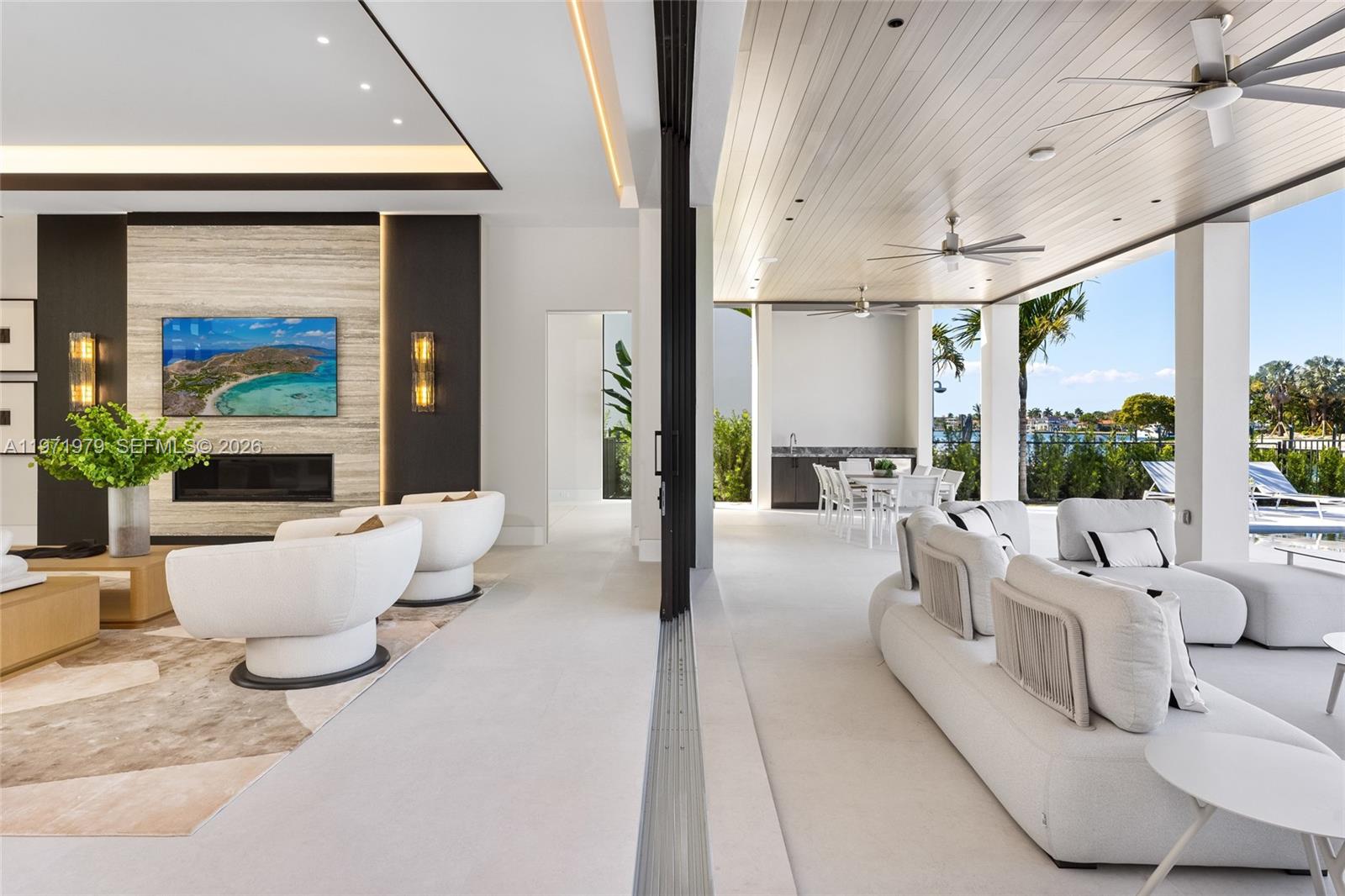 ISLA BAHIA - Residential