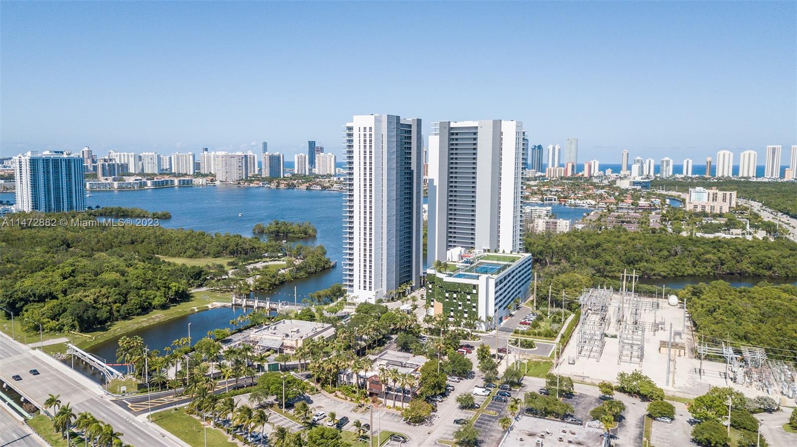 THE HARBOUR NORTH CONDO - Residential Lease