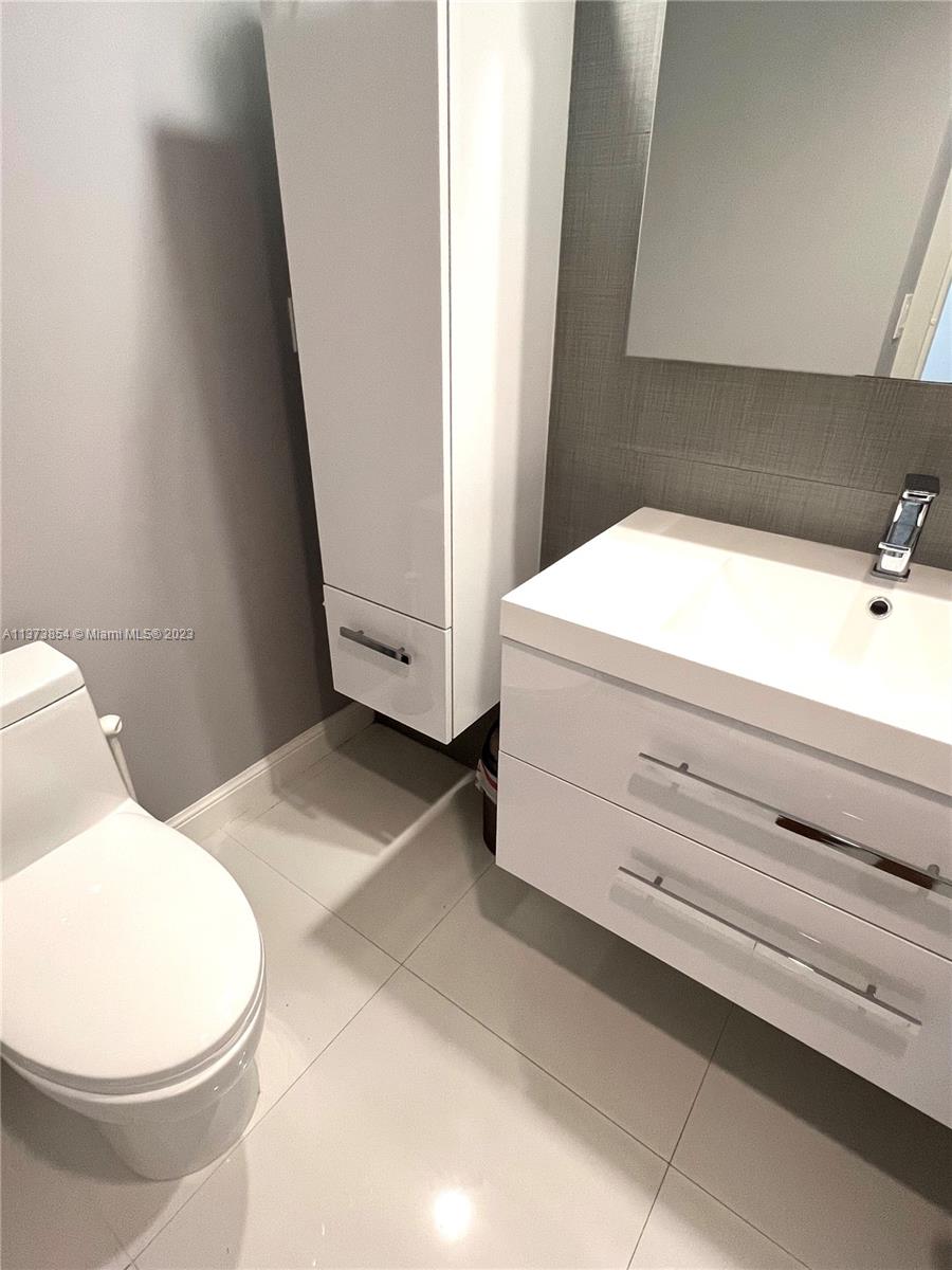 BONAVISTA CONDO - Residential Lease
