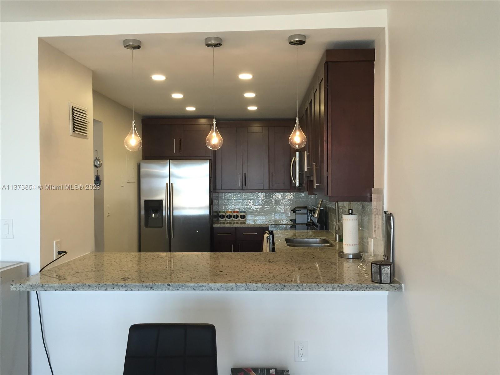 BONAVISTA CONDO - Residential Lease