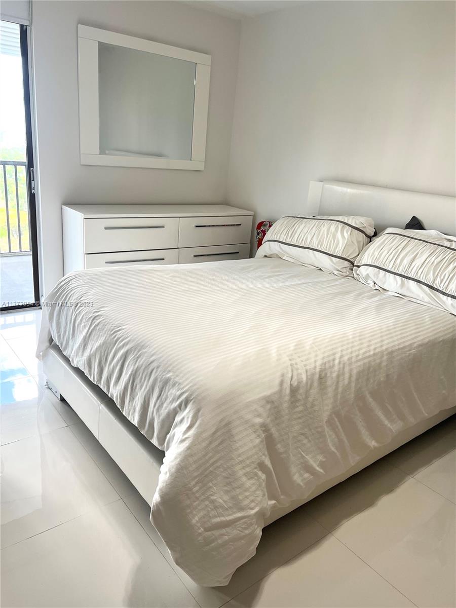 BONAVISTA CONDO - Residential Lease