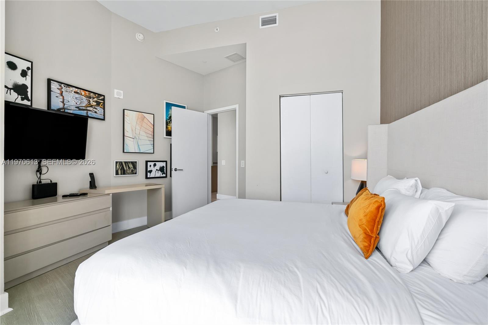 4111 SOUTH OCEAN DRIVE CO - Residential