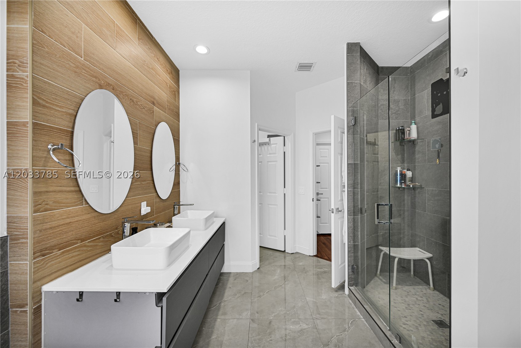 DORAL ISLES CATALINA - Residential