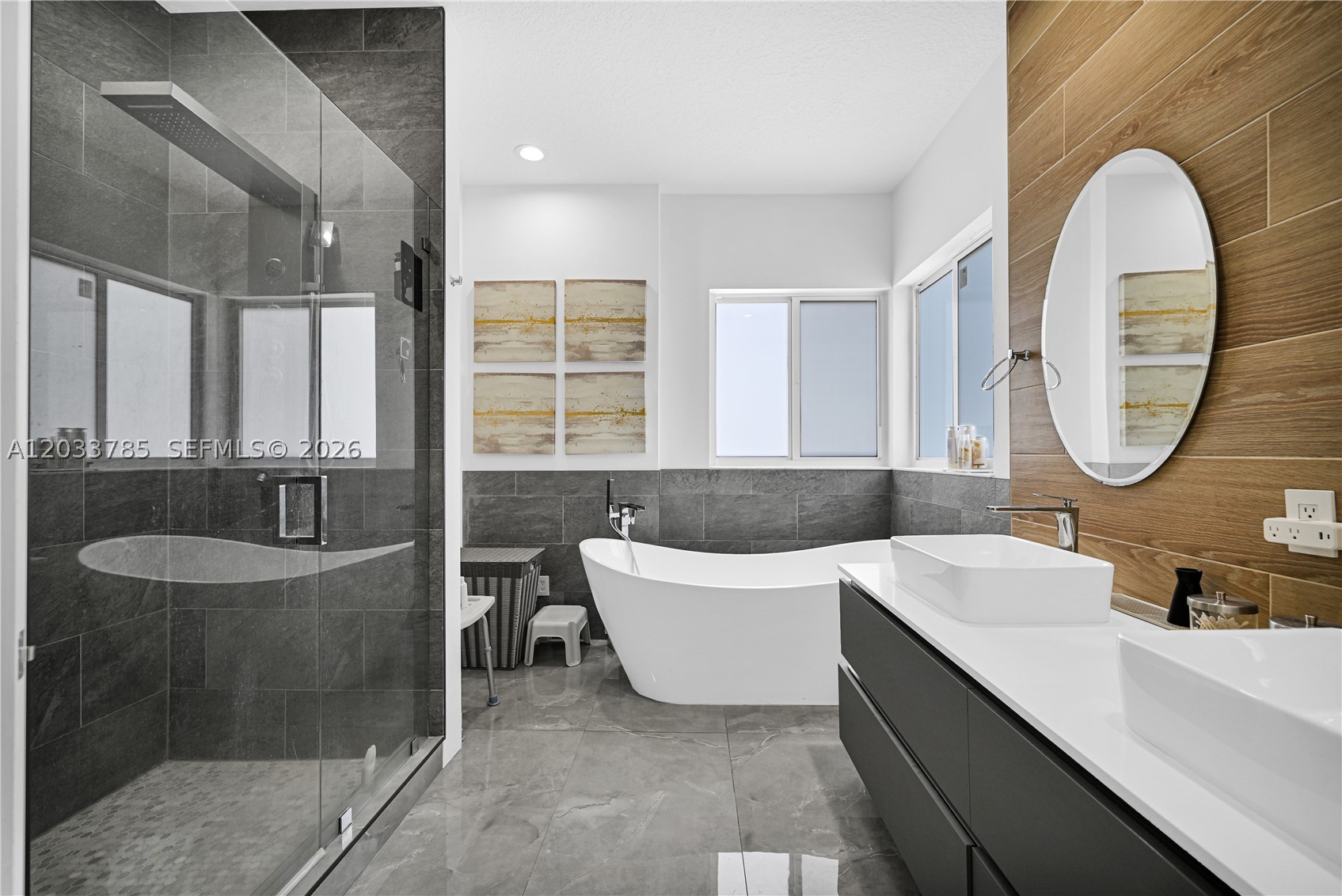 DORAL ISLES CATALINA - Residential