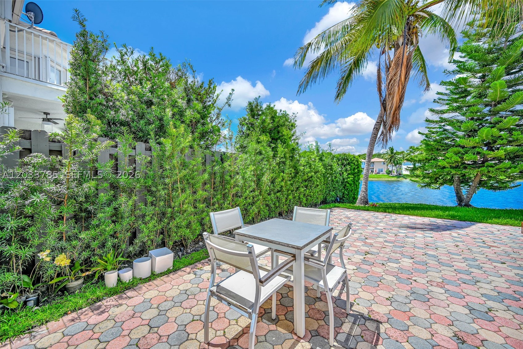 DORAL ISLES CATALINA - Residential