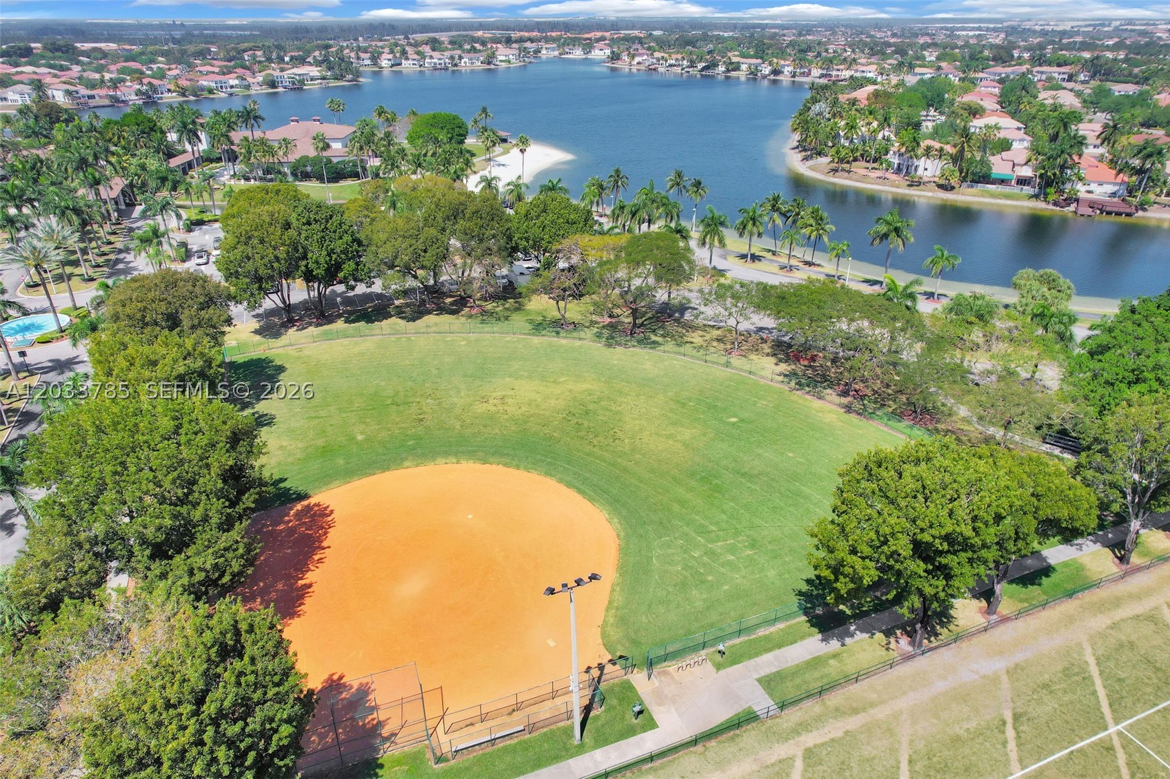 DORAL ISLES CATALINA - Residential