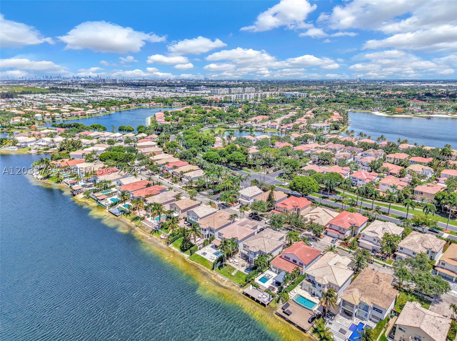 DORAL ISLES CATALINA - Residential