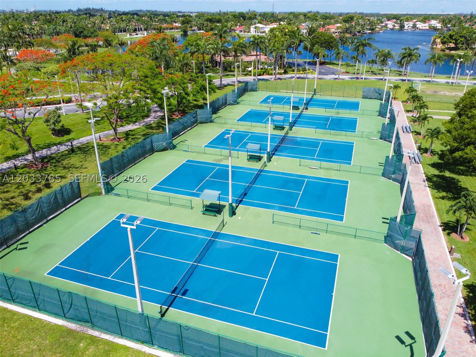 DORAL ISLES CATALINA - Residential