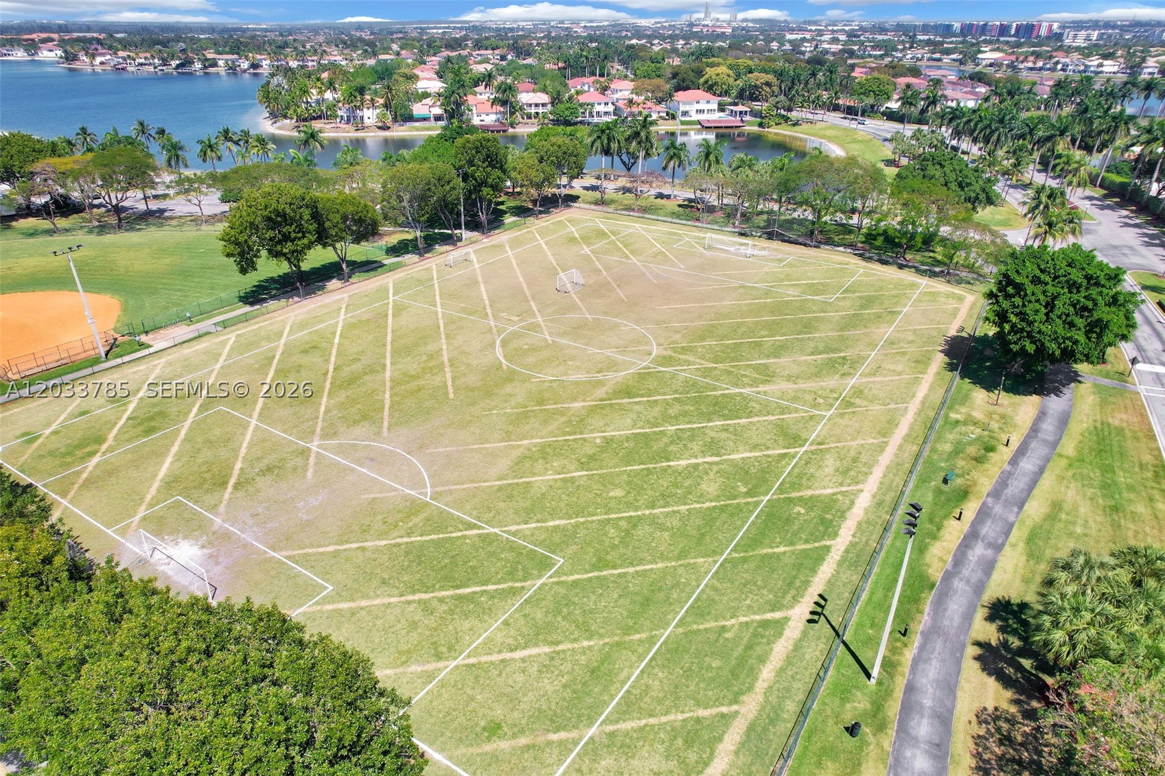 DORAL ISLES CATALINA - Residential