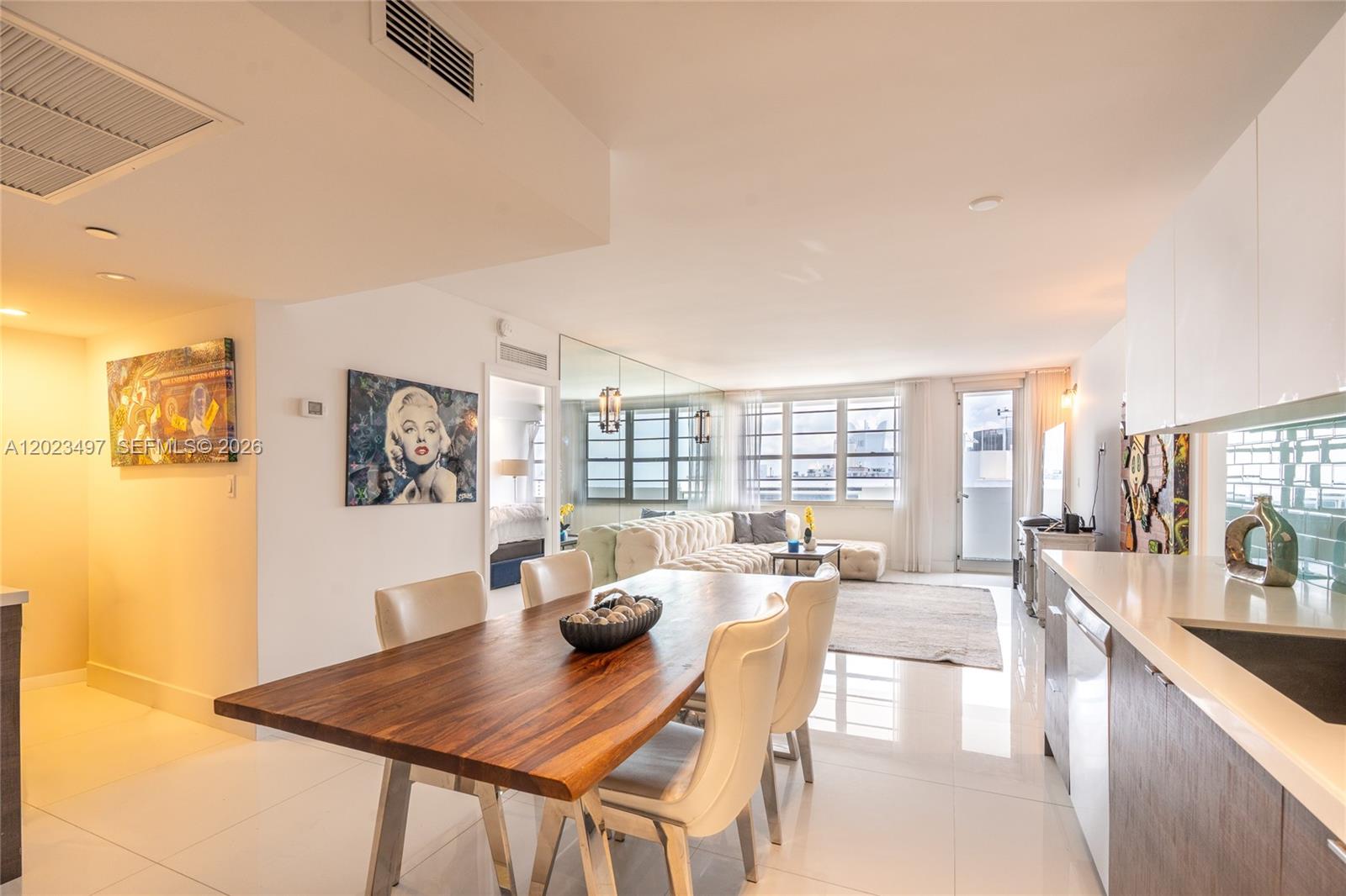 THE DECOPLAGE CONDO - Residential Lease