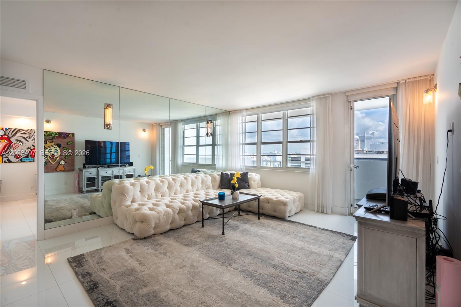 THE DECOPLAGE CONDO - Residential Lease