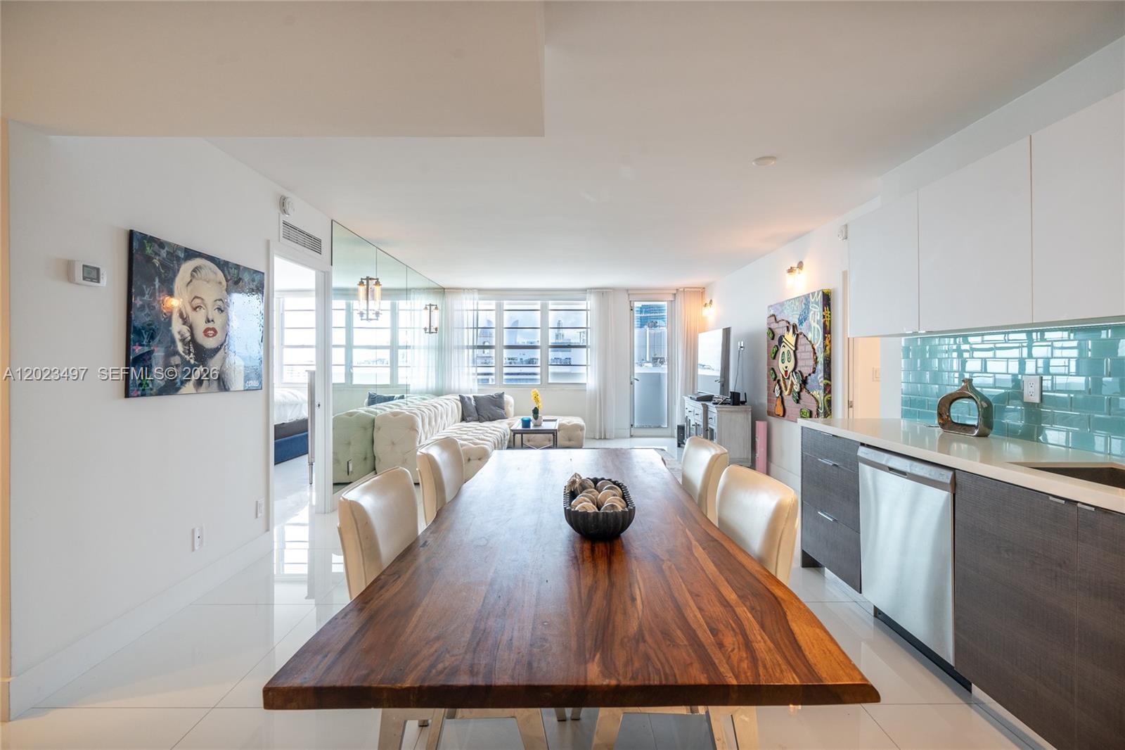 THE DECOPLAGE CONDO - Residential Lease