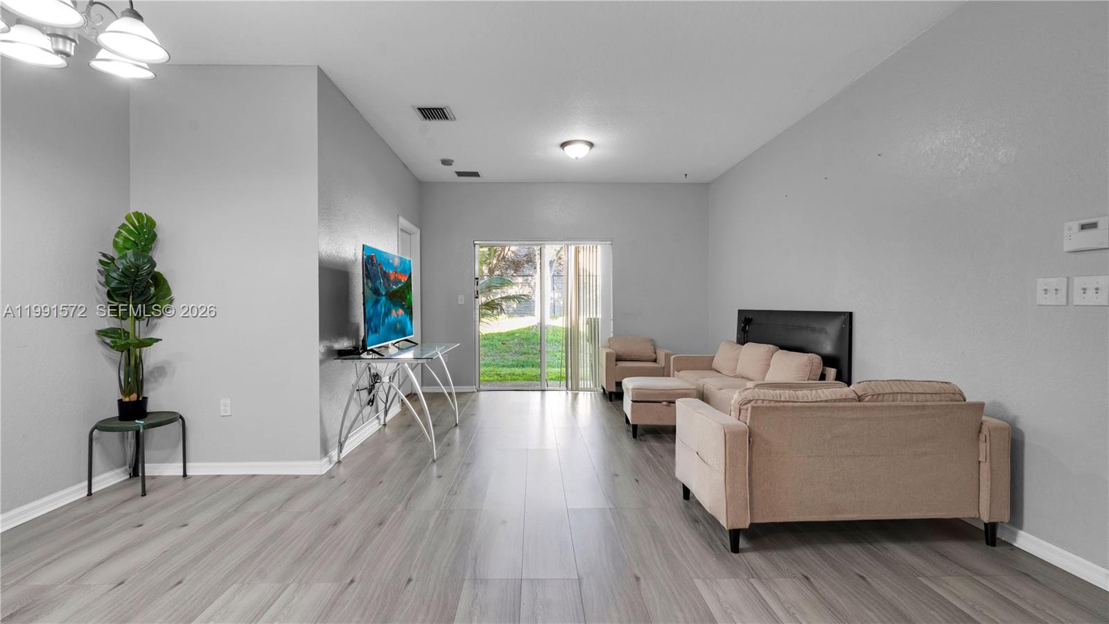 BANYAN BAY CONDO - Residential