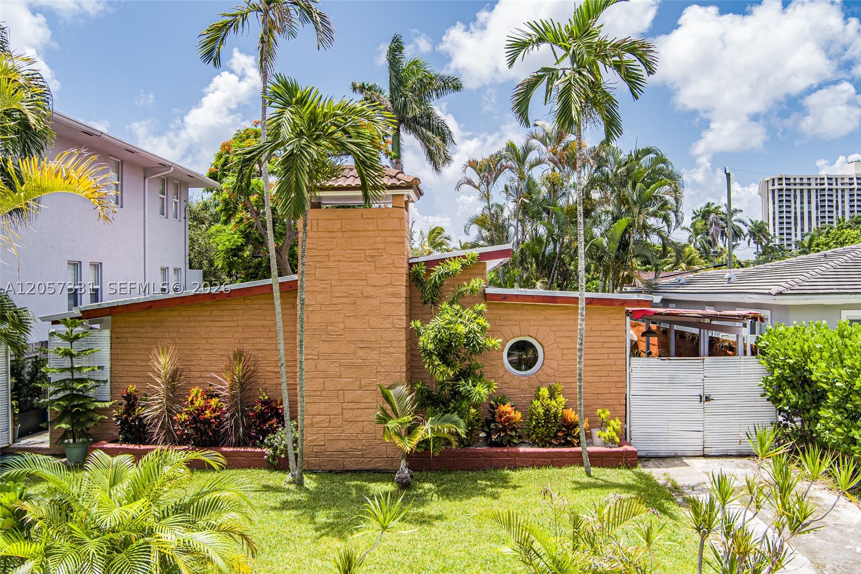 BISCAYNE SHORES CORR PLAT - Residential