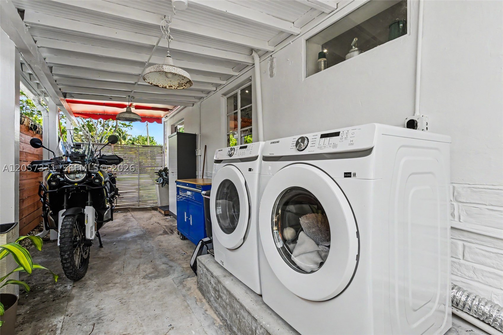 BISCAYNE SHORES CORR PLAT - Residential