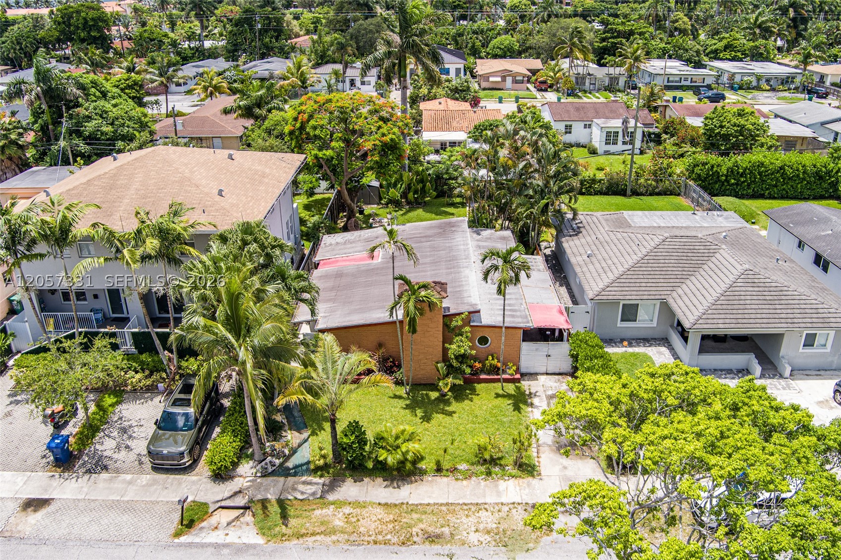 BISCAYNE SHORES CORR PLAT - Residential