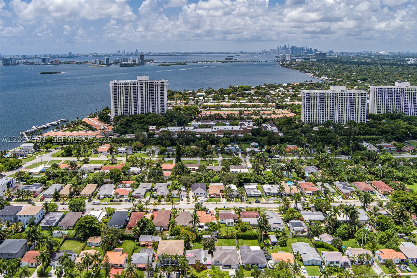 BISCAYNE SHORES CORR PLAT - Residential