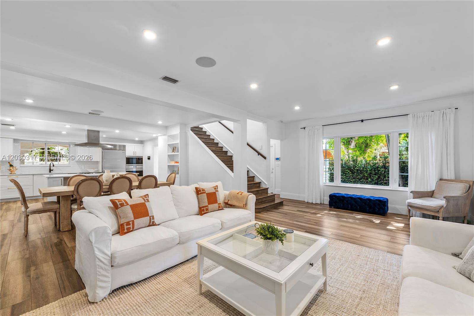 BEACH VIEW - Residential
