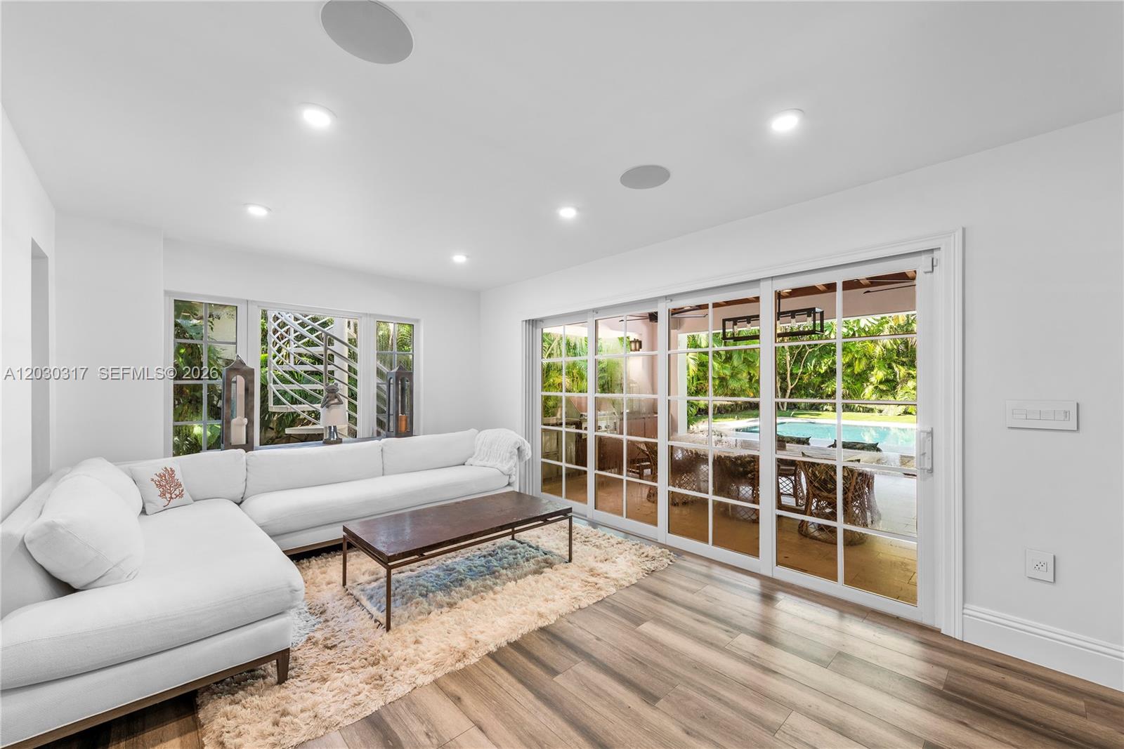 BEACH VIEW - Residential