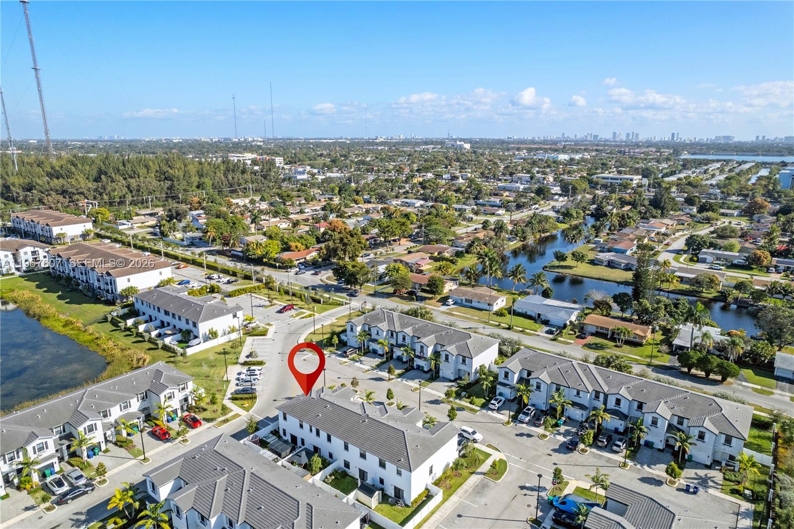 VISTA LAGO - Residential