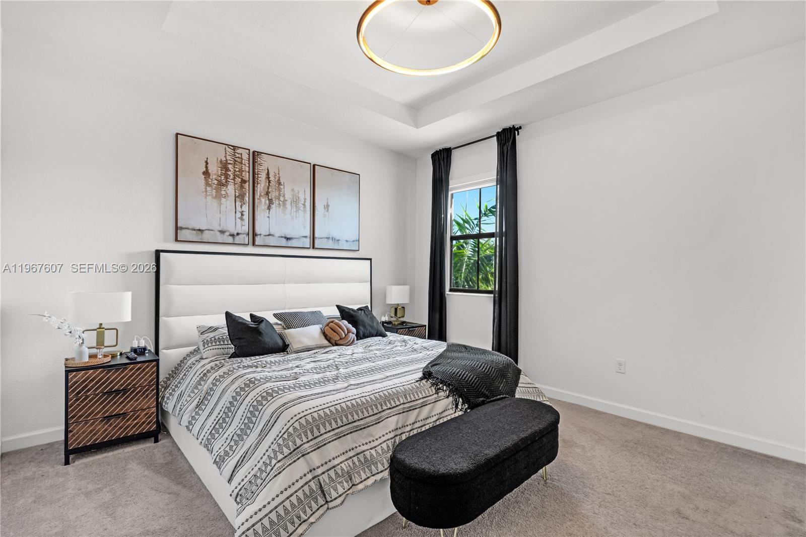 VISTA LAGO - Residential