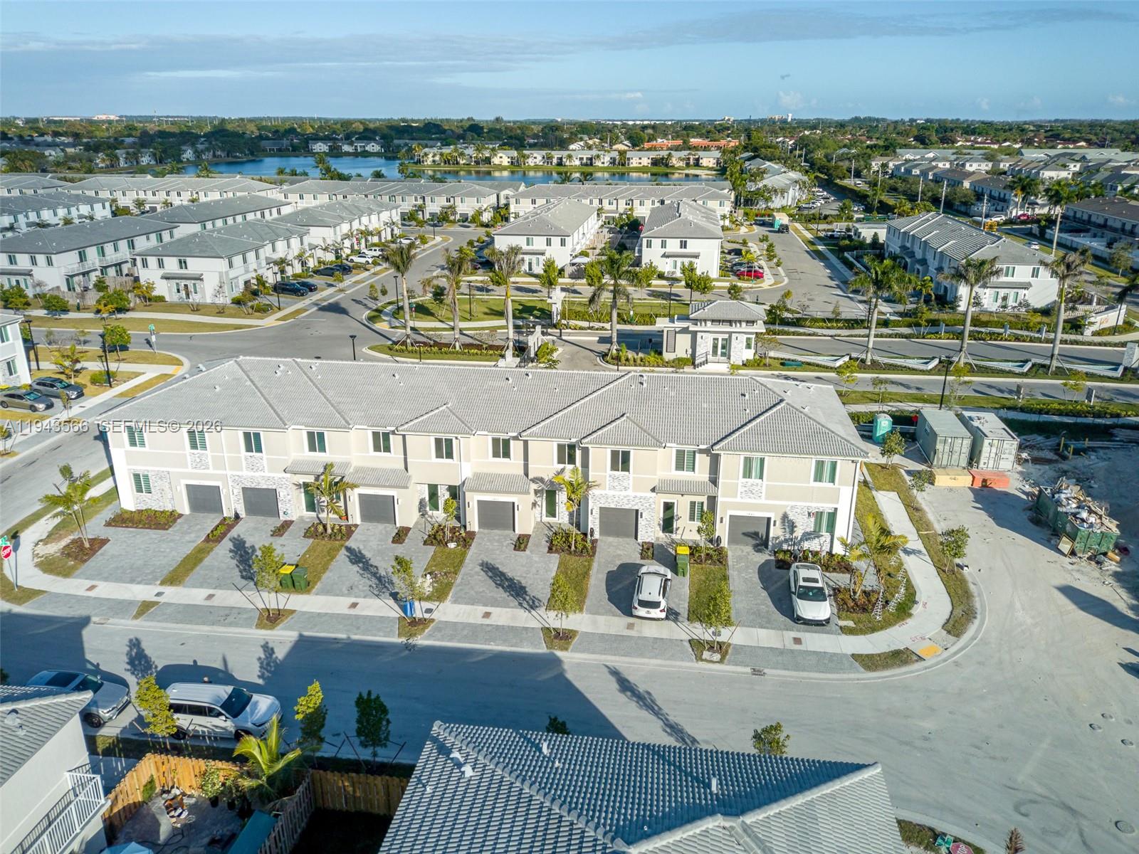 MIAMI LAND AND DEVELOPMEN - Residential Lease