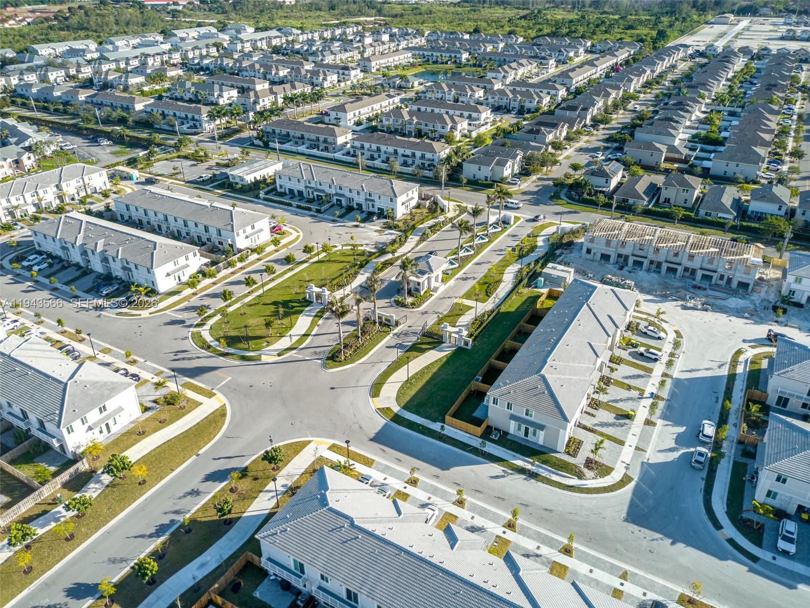 MIAMI LAND AND DEVELOPMEN - Residential Lease
