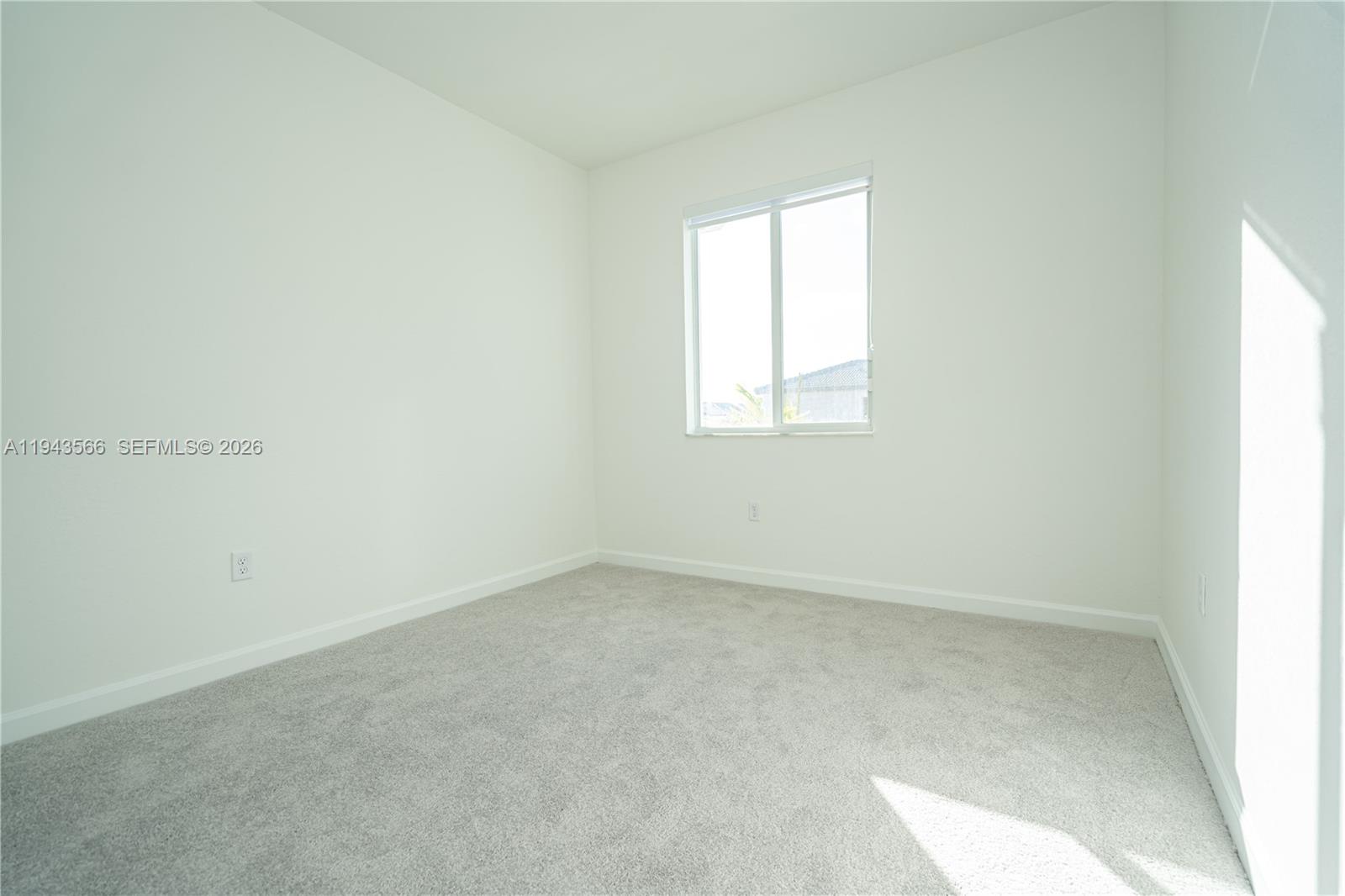MIAMI LAND AND DEVELOPMEN - Residential Lease