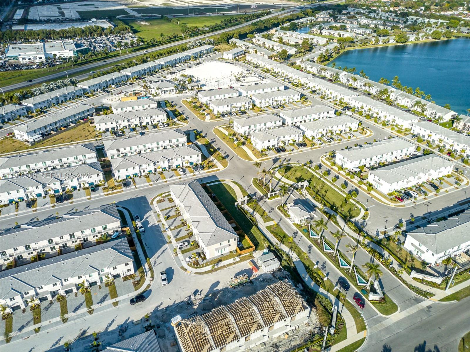 MIAMI LAND AND DEVELOPMEN - Residential Lease