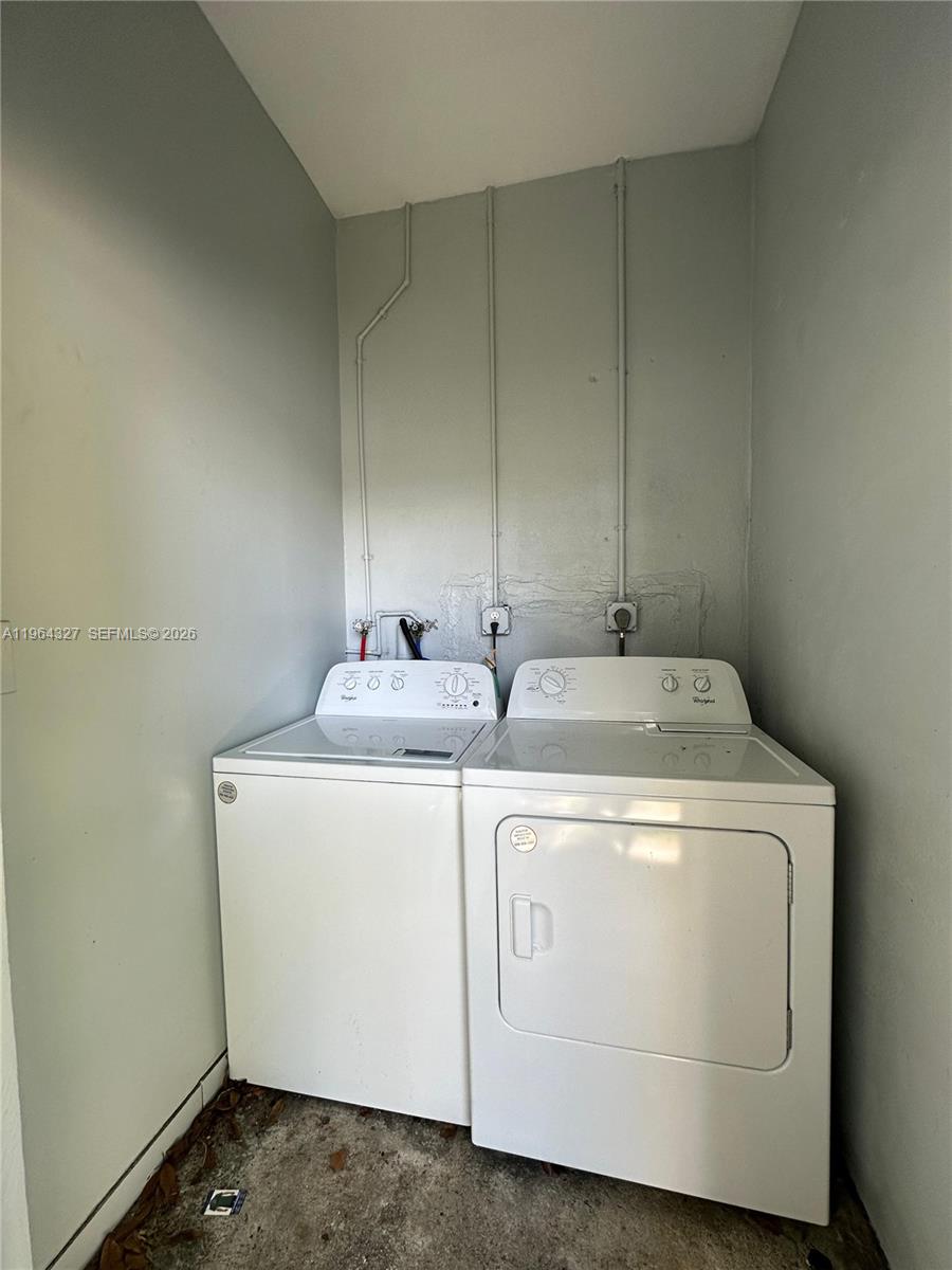GROVELAND PK - Residential Income
