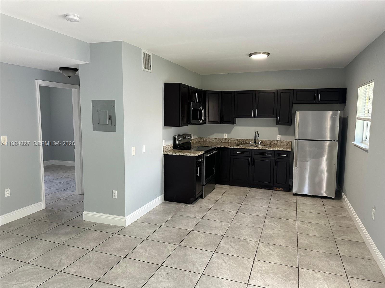 GROVELAND PK - Residential Income