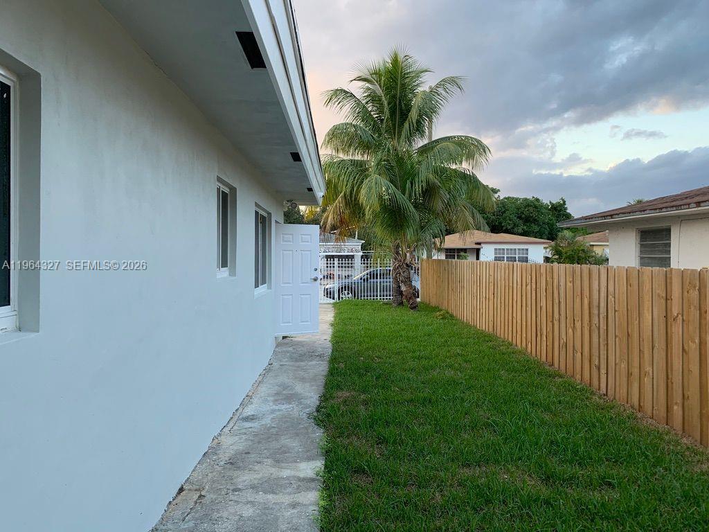 GROVELAND PK - Residential Income