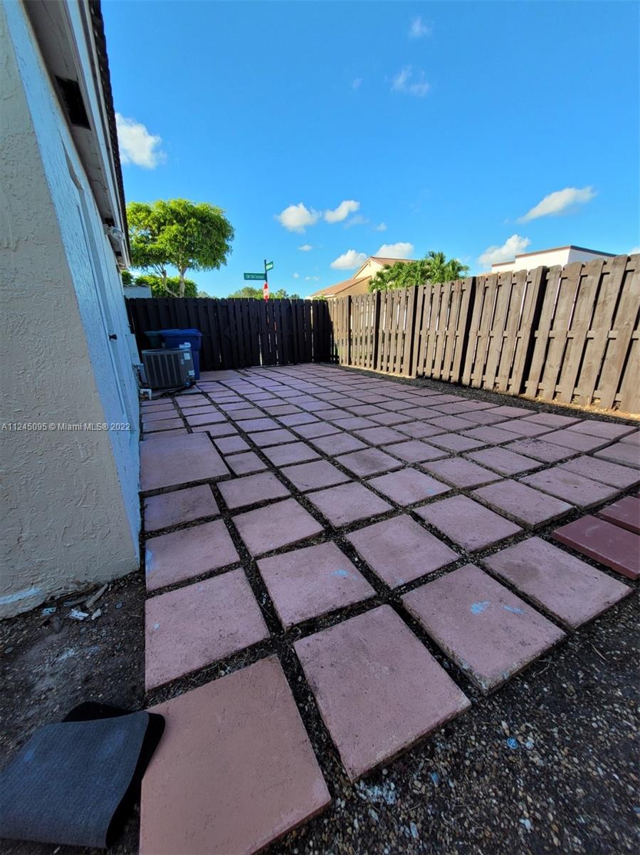 POINCIANA POINTE PHASE 2 - Residential Lease